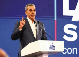 Abinader ofrece pagar viaje de Leonel Fernández a la FAO para debatir cifras de alimentación