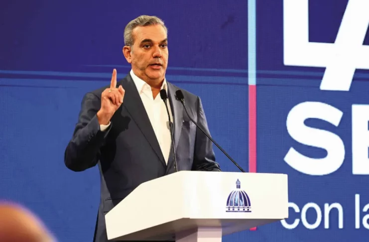 Abinader ofrece pagar viaje de Leonel Fernández a la FAO para debatir cifras de alimentación
