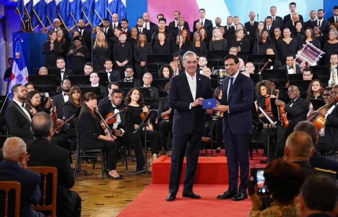 Gobierno presenta nueva grabación del Himno Nacional Dominicano