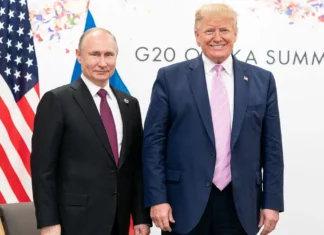 El Kremlin revela cuánto tiempo podría durar la reunión entre Putin y Trump