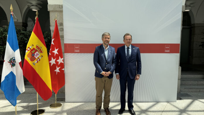 Víctor Bisonó y consejero de la Comunidad de Madrid impulsan relaciones bilaterales