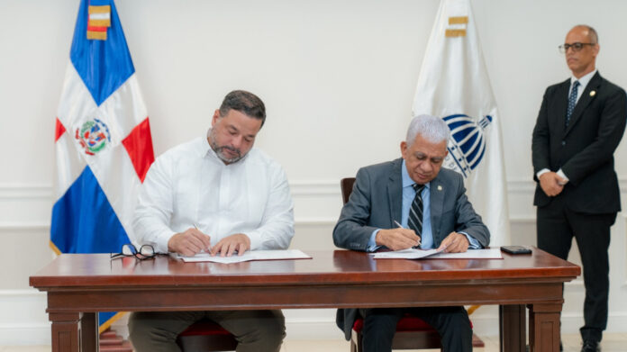 Medio Ambiente y el Senado establecen alianza para impulsar política de sostenibilidad ambiental