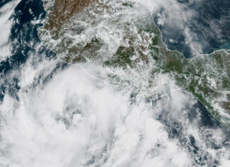 Tormenta tropical Fernand se forma en el océano Atlántico