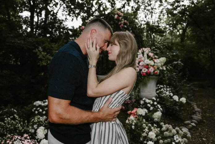 Taylor Swift y Travis Kelce se comprometen
