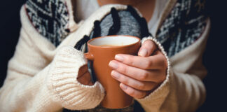 Alertan de un peligro que encierran el té y el café caliente