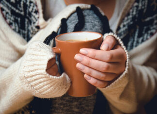 Alertan de un peligro que encierran el té y el café caliente