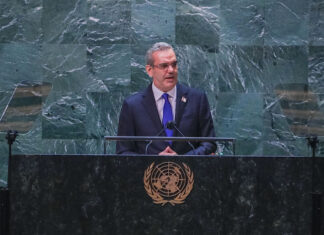 Abinader regresa al país tras concluir agenda en la ONU