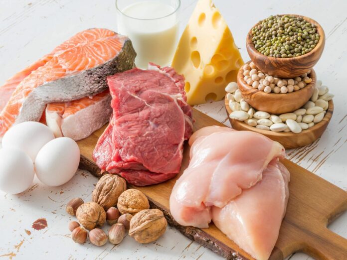 Qué le pasa al cuerpo cuando se consume proteínas en exceso