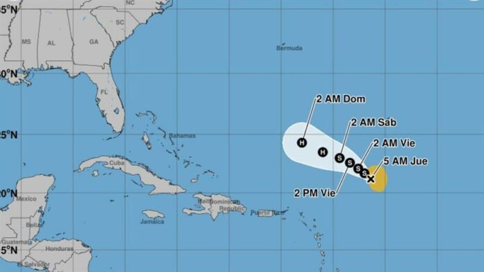 Tormenta tropical Humberto podría convertirse en huracán durante el fin de semana