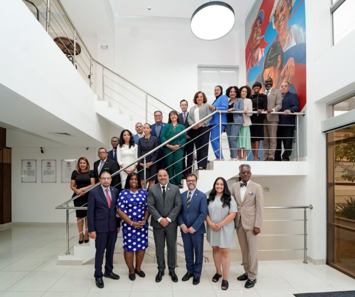 Defensor del Pueblo fortalece vínculos con la comunidad dominicana en Nueva York