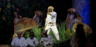 Bad Bunny cierra con éxito su residencia musical en el Coliseo de Puerto Rico