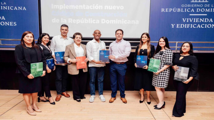 Carlos Bonilla presenta el primer Código de Construcción de la República Dominicana
