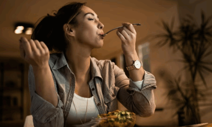 La sorprendente relación entre la forma de comer y la gestión del cortisol en el organismo