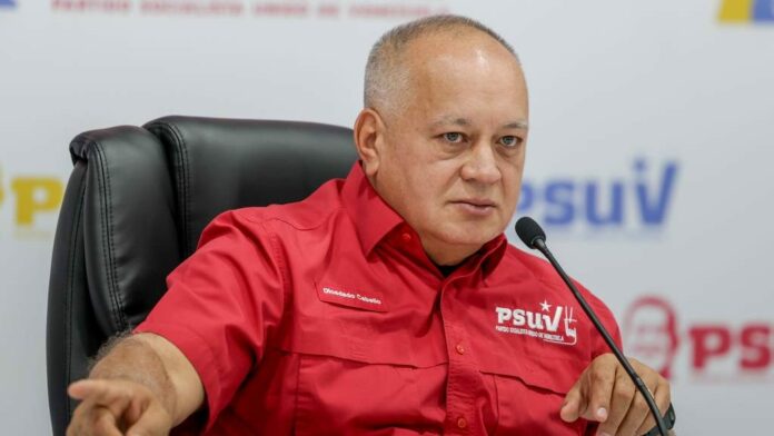 Diosdado Cabello llama «pillo estúpido» a Luis Abinader
