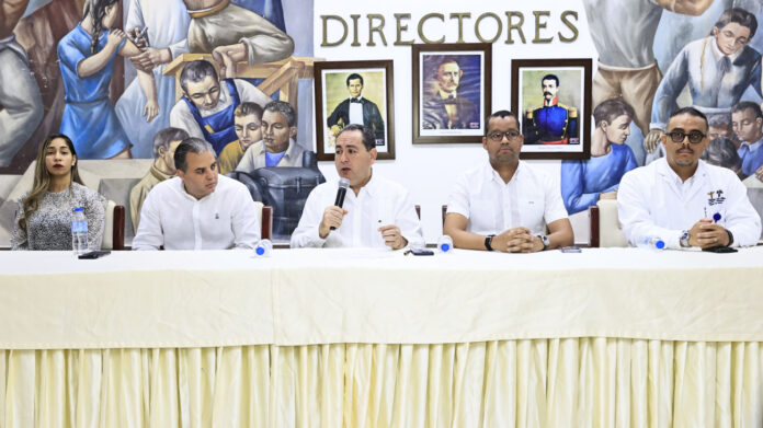 Gobierno anuncia intervención del Hospital Salvador B. Gautier