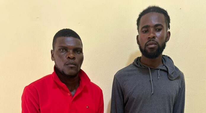 Apresan haitianos con más de $400 mil pesos sin declarar en Pedernales