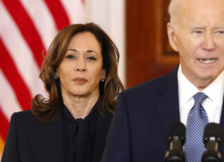Kamala Harris critica duramente a Joe Biden