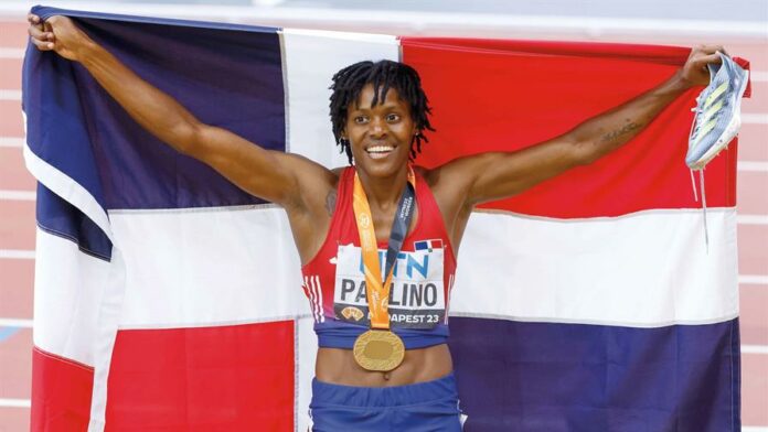 Marileidy Paulino logra plata en los 400 metros del Mundial de Atletismo