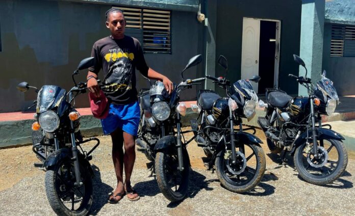 Militares recuperan cuatro motocicletas que serían llevadas hacia Haití por Elías Piña