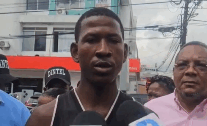 Se entrega hombre acusado de golpear a menor en un billar en San Cristóbal