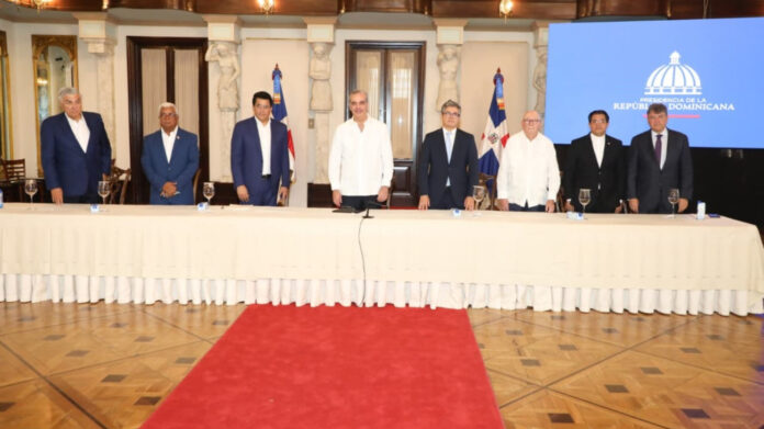 Abinader anuncia adquisición de terrenos para construcción del Centro de Convenciones