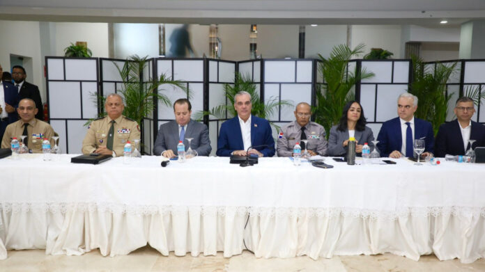 Abinader encabeza reunión de seguimiento al Plan de Seguridad Ciudadana