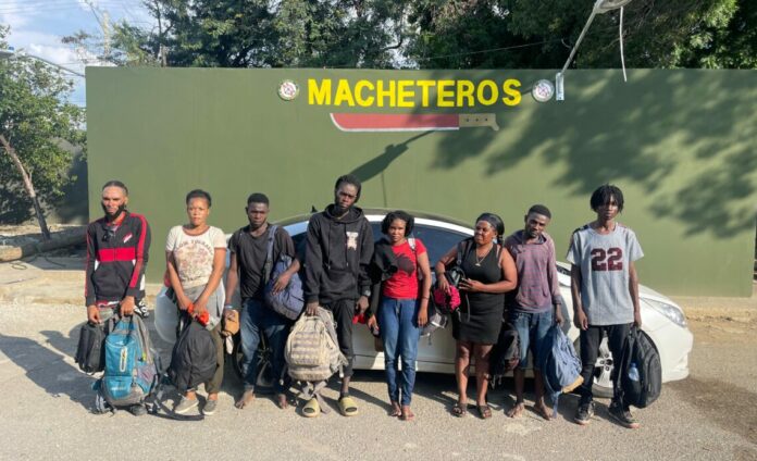 Ejército detiene 19 haitianos indocumentados en Valverde