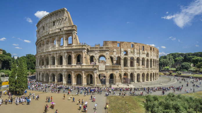 Abren al público un túnel secreto en el Coliseo de Roma que hace 2.000 años era utilizado por emperadores
