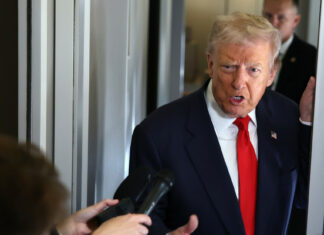 Trump dice que no está considerando ataques contra Venezuela