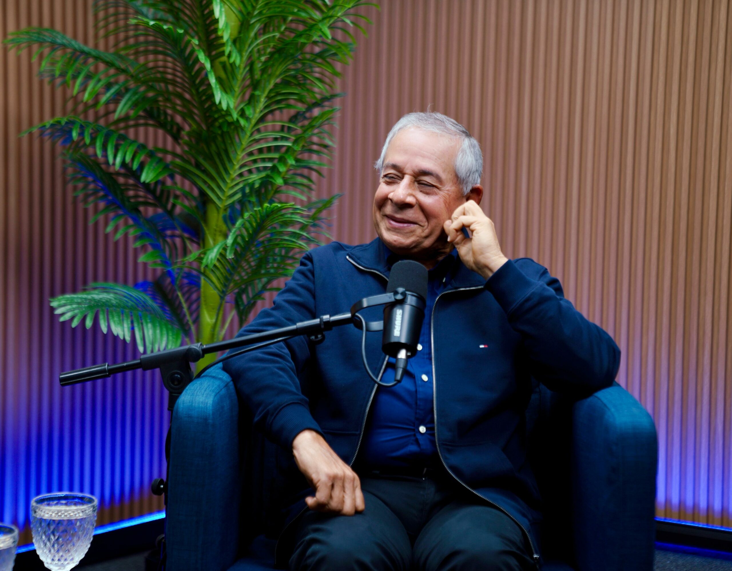 Roberto Salcedo critica “vulgaridad” como motor de “views” en la comunicación digital