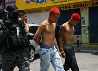Operación militar deja al menos 64 muertos en favelas de Río de Janeiro