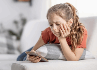 Usar redes sociales antes de los 13 años disminuye el rendimiento cognitivo, advierte un estudio