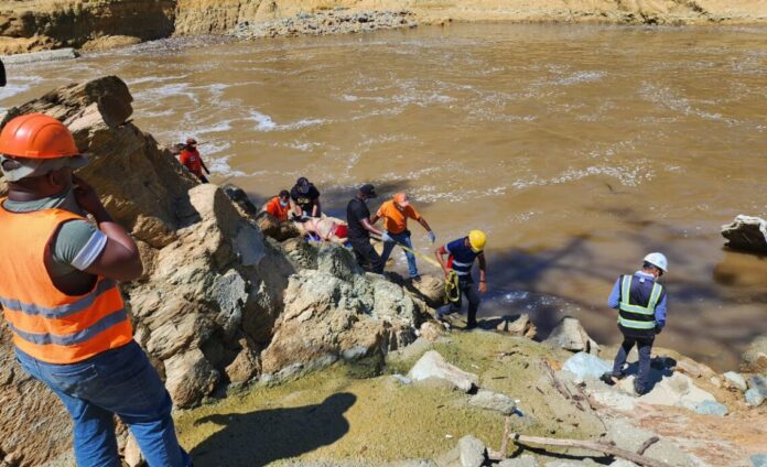 Policía investiga la muerte de un hombre hallado en río Guayubín