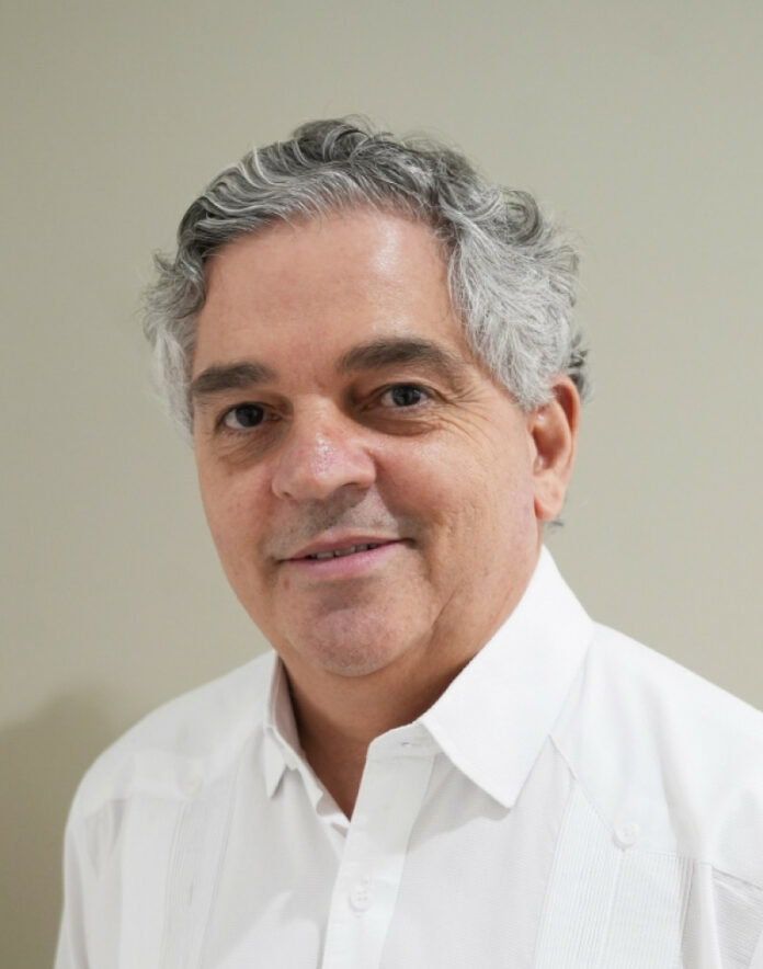 Designan a Julio Ramón Cordero Espaillat como comisionado presidencial para supervisar contratos de mantenimiento escolar