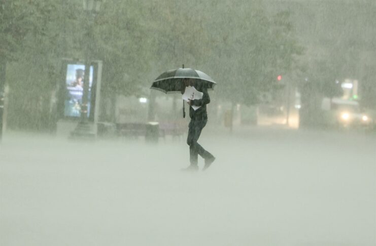 Vaguada y onda tropical provocaran aguaceros y tormentas eléctricas