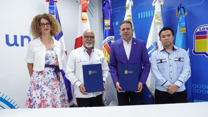 Proindustria entrega maquinarias al Loyola para impulsar el Programa de Aceleración de Startups Industriales