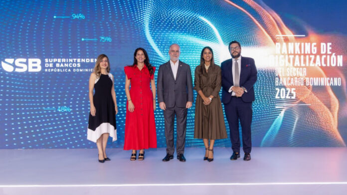 Aplicaciones móviles se posicionan como principal canal alterno del sector bancario, según ranking 2025 SB