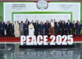 Los líderes mundiales firman el acuerdo de paz de Gaza
