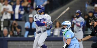 Dodgers sobreviven en Toronto y fuerzan el séptimo partido de Serie Mundial