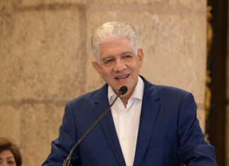 MOPC garantiza programa de bacheo llegará a todas las comunidades