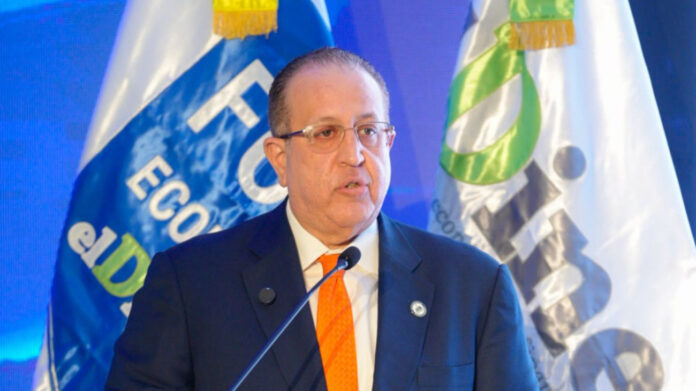 Ministro Magín Díaz reafirma compromiso con el aumento de la inversión pública