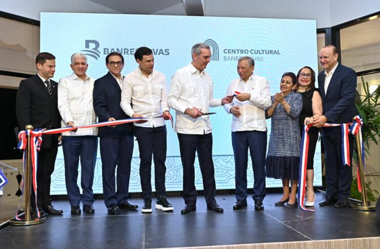 Banreservas inaugura Centro Cultural en el antiguo Hotel Mercedes de Santiago