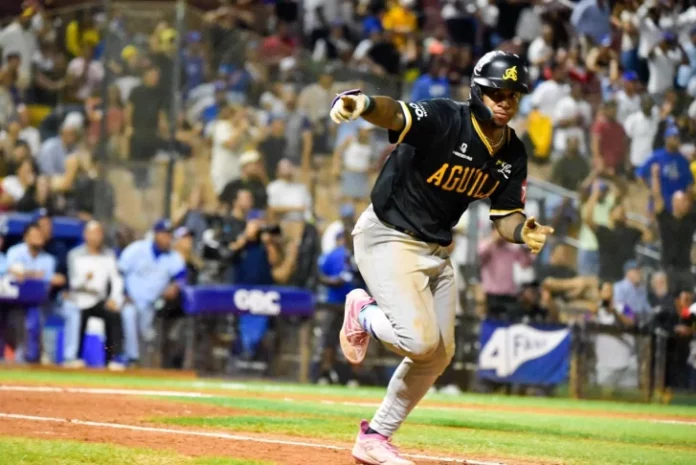 Berroa y Amador sellan el doble triunfo de las Águilas sobre las Estrellas