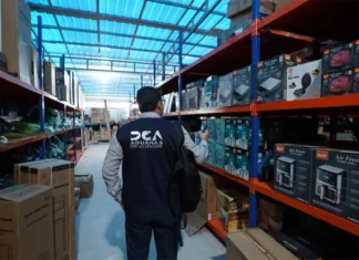 Aduanas interviene dos tiendas chinas en Azua