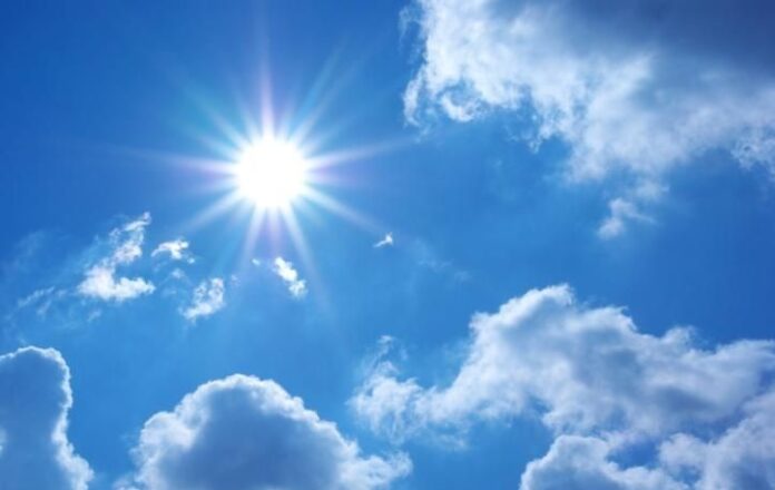 Nubes dispersas y ambiente caluroso en gran parte del país