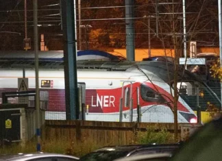 Once heridos, uno de ellos grave, en un ataque con arma blanca en un tren que se dirigía a Londres