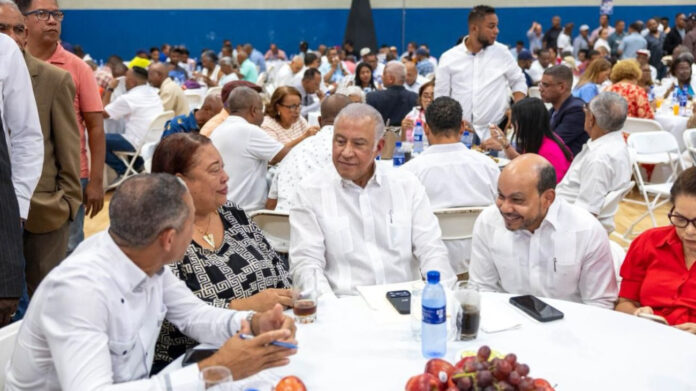 Gobierno inicia festividades navideñas con amplio programa social