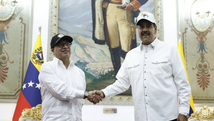 Maduro anuncia que Venezuela empezará a exportar gas a Colombia