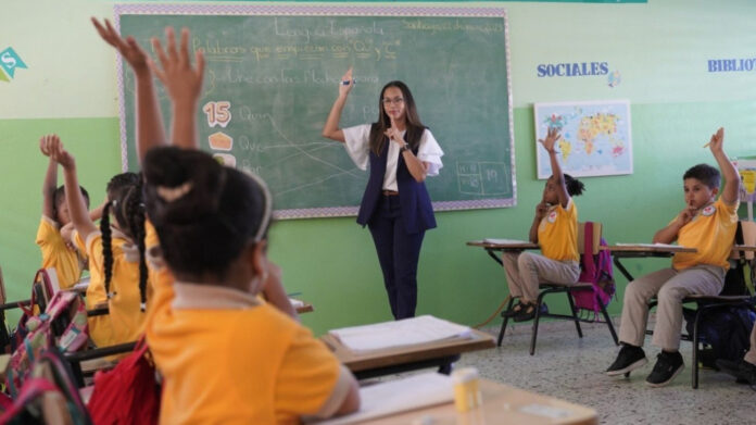 Minerd inicia segunda etapa de la Evaluación del Desempeño Docente 2025