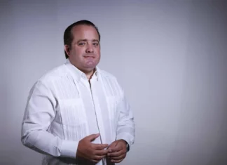 Paliza dirigirá un mensaje a la nación este lunes a las 8:00 de la noche
